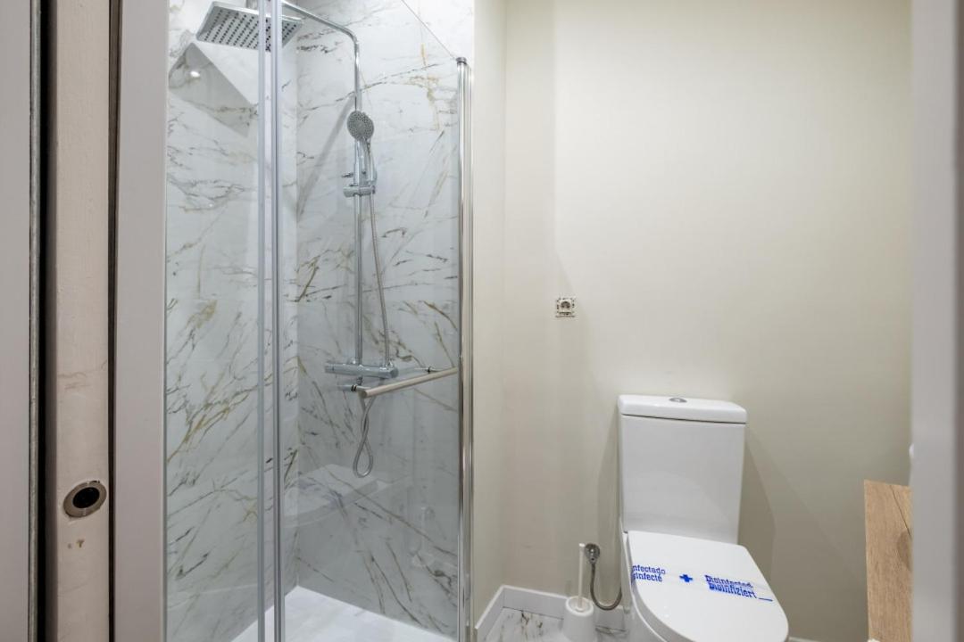 Apartamento 2 Bedrooms 2 Bathrooms Furnished - Plaza De España - Modern - Mintystay *